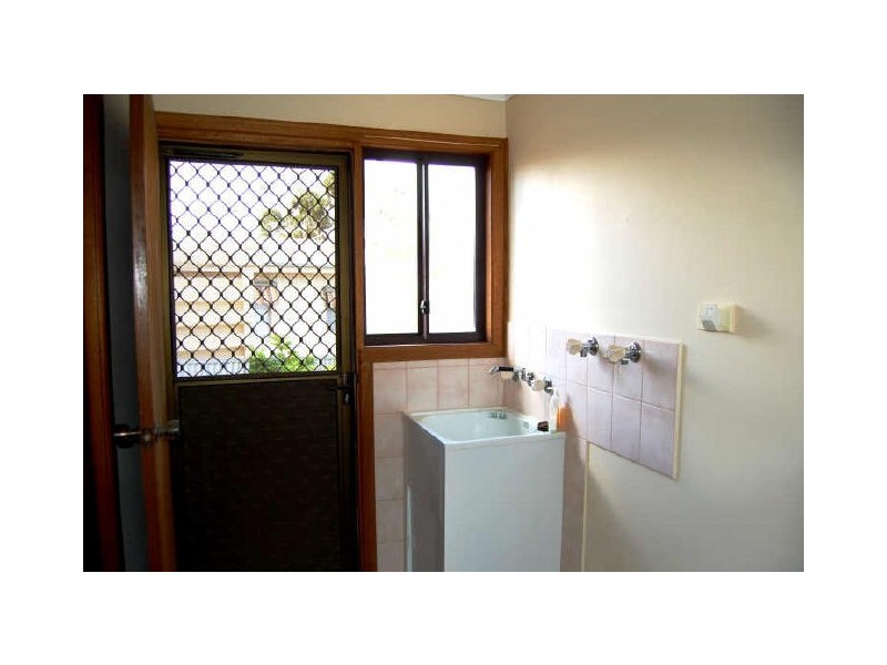 8 Manly Grove, Hayborough SA 5211