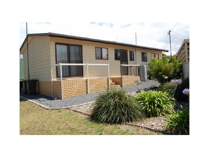 8 Manly Grove, Hayborough SA 5211