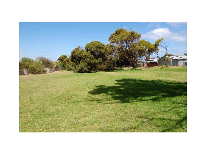 8 Manly Grove, Hayborough SA 5211