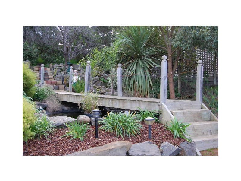 1 Harpoon Avenue, Encounter Bay SA 5211