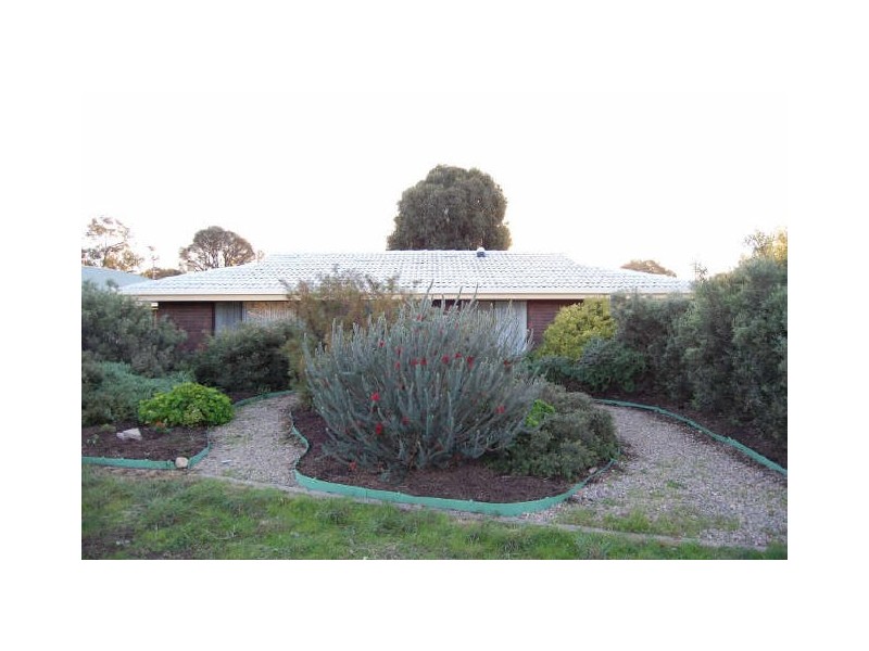 3 River Road, Victor Harbor SA 5211