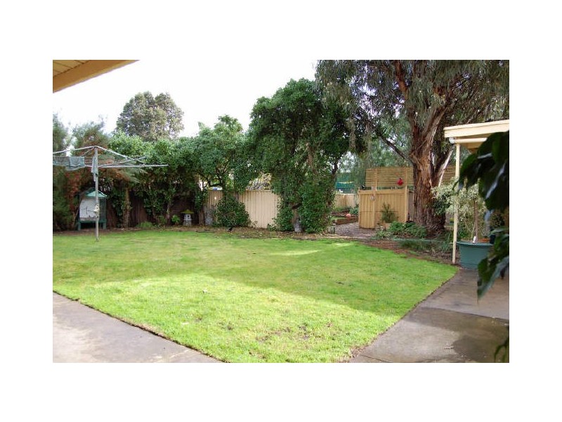 3 River Road, Victor Harbor SA 5211