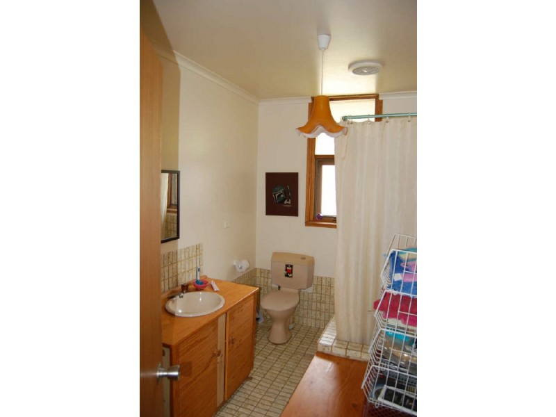 19 Higgins Street, Encounter Bay SA 5211