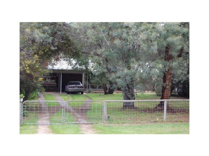 19 Higgins Street, Encounter Bay SA 5211