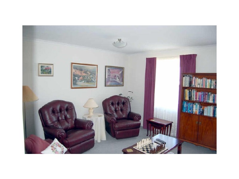 32 Tripp Street, Encounter Bay SA 5211