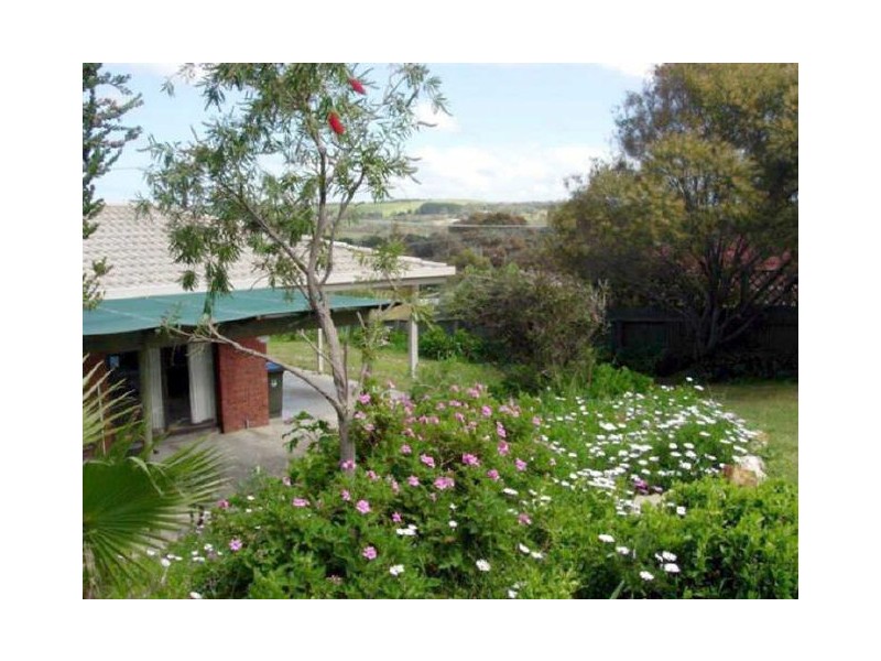 18 James Avenue, Victor Harbor SA 5211