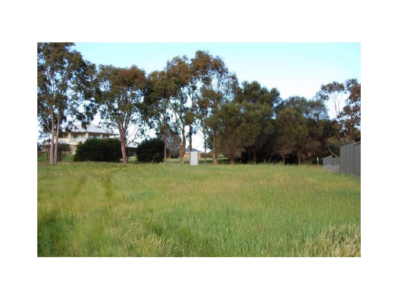 36 Tyrone St, Mccracken SA 5211