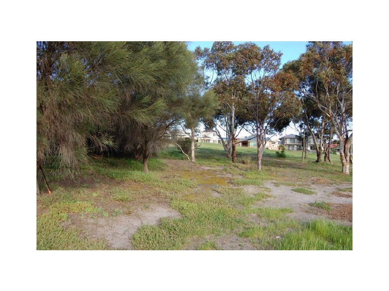 36 Tyrone St, Mccracken SA 5211