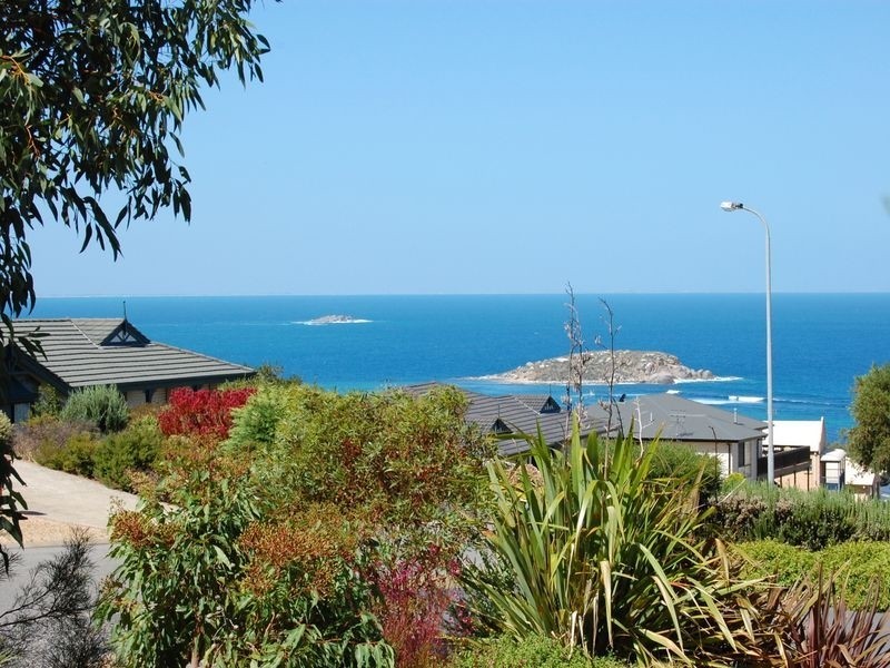 41 Southern Right Crescent, Encounter Bay SA 5211