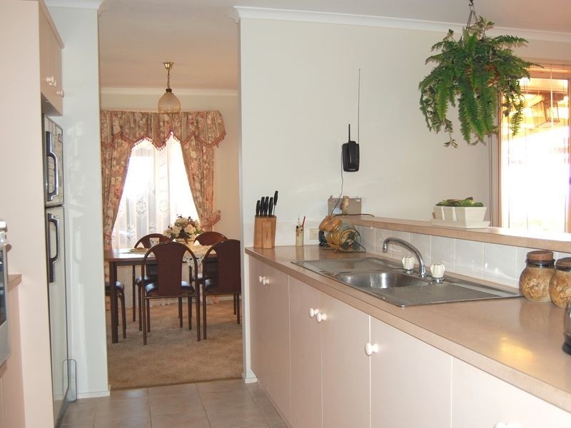 41 Southern Right Crescent, Encounter Bay SA 5211