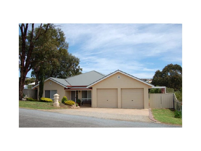 17 Ridge Avenue, Encounter Bay SA 5211