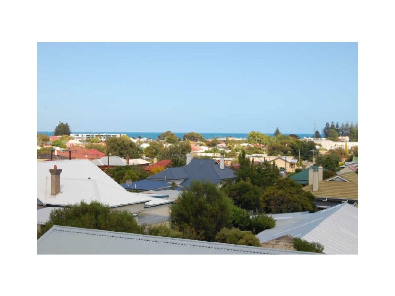 9 Lawson Street, Victor Harbor SA 5211