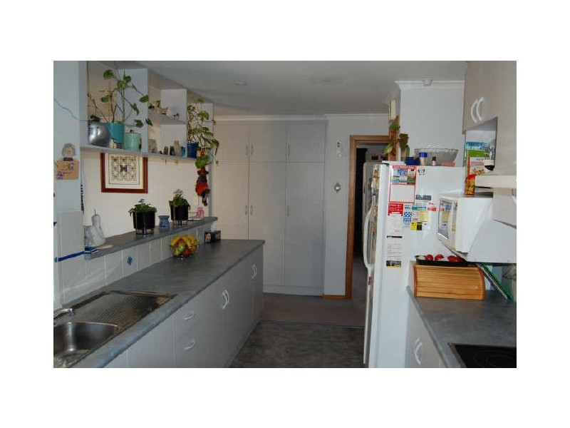 12 Yates Avenue, Hayborough SA 5211