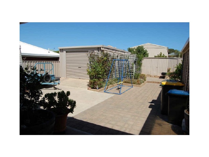 12 Yates Avenue, Hayborough SA 5211