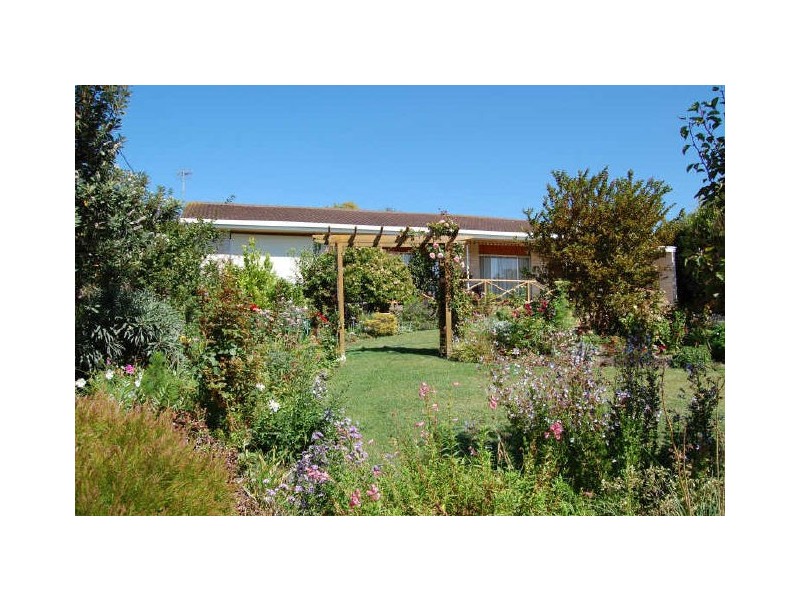 13 Viking Street, Encounter Bay SA 5211