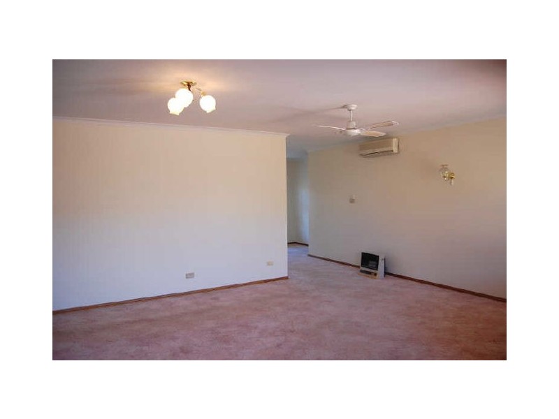 6/11 Acraman Street, Victor Harbor SA 5211