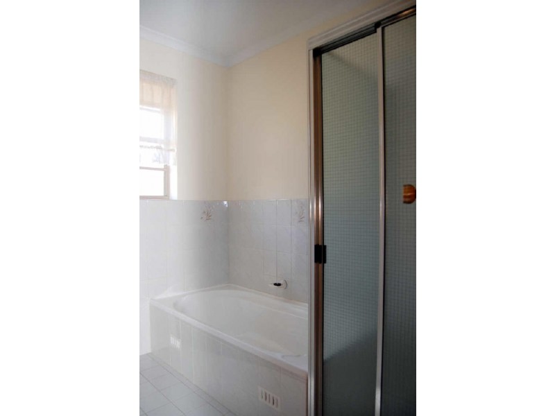 6/11 Acraman Street, Victor Harbor SA 5211