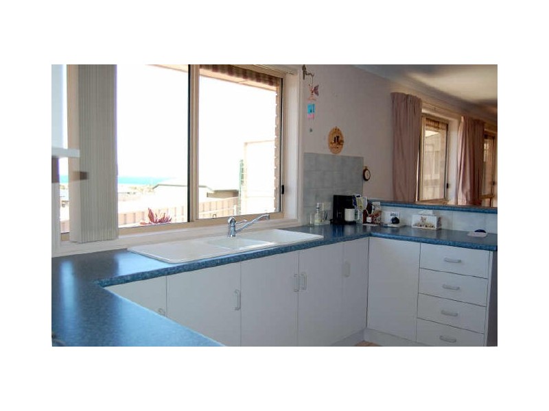 3 Orca Place, Encounter Bay SA 5211