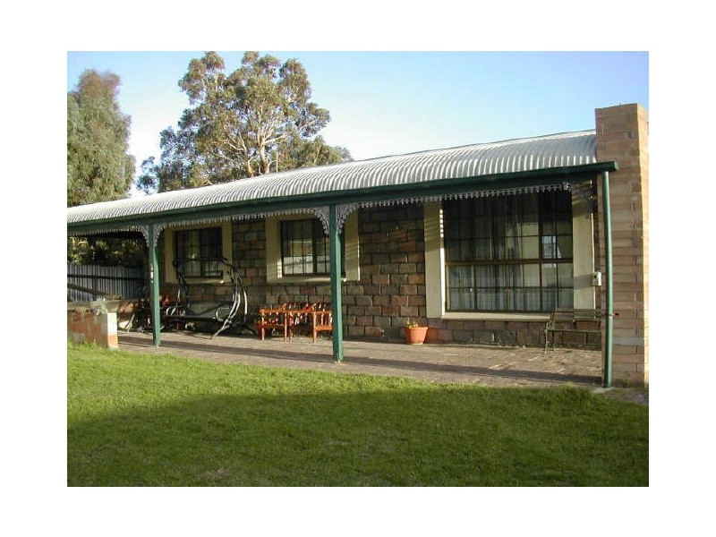 15 James Avenue, Victor Harbor SA 5211