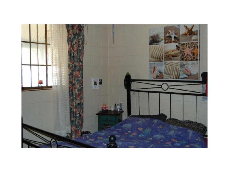 15 James Avenue, Victor Harbor SA 5211