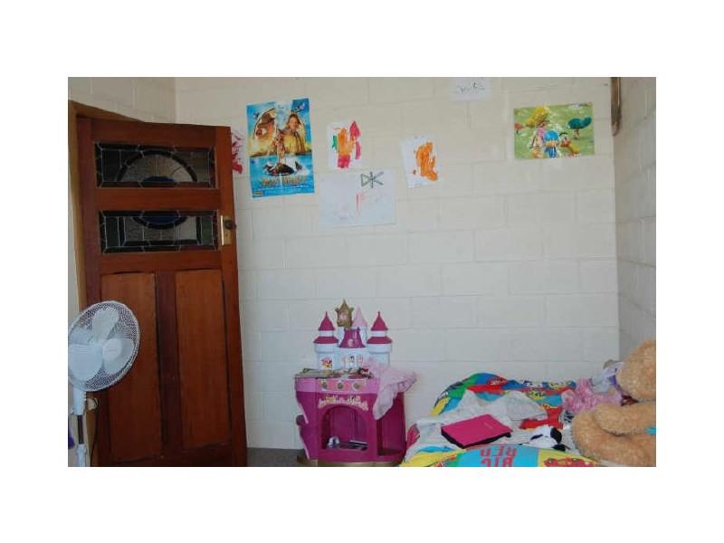 15 James Avenue, Victor Harbor SA 5211