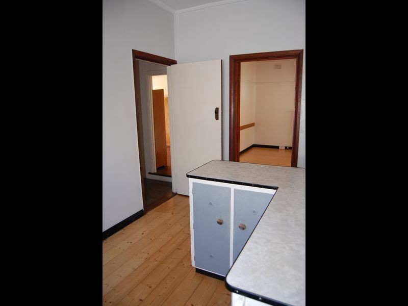 11 Lindsay Street, Victor Harbor SA 5211