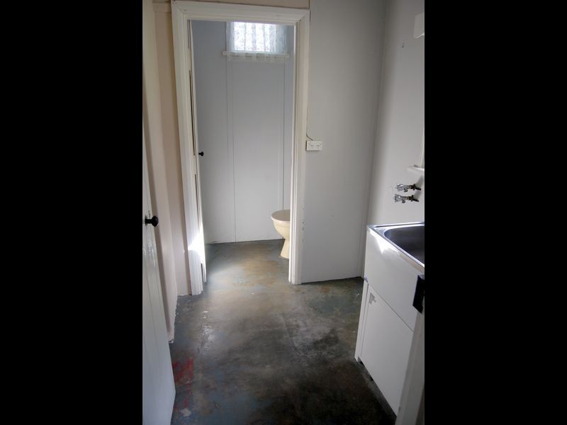 11 Lindsay Street, Victor Harbor SA 5211