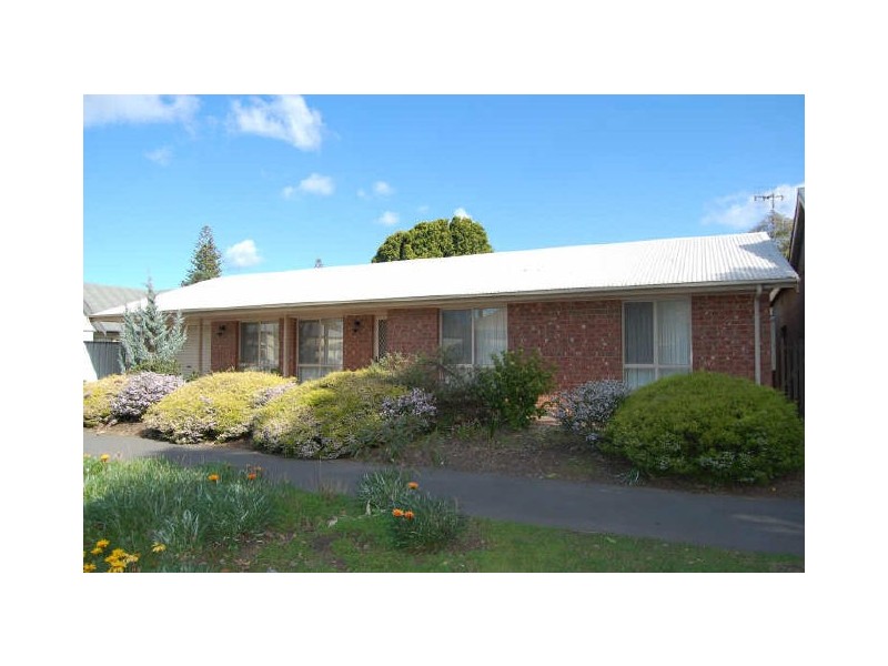 27 Burke Street, Victor Harbor SA 5211