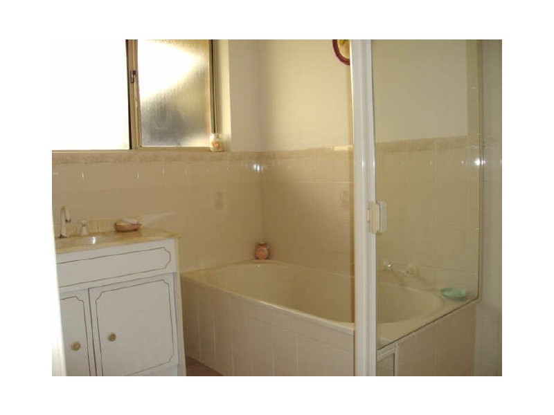 27 Burke Street, Victor Harbor SA 5211