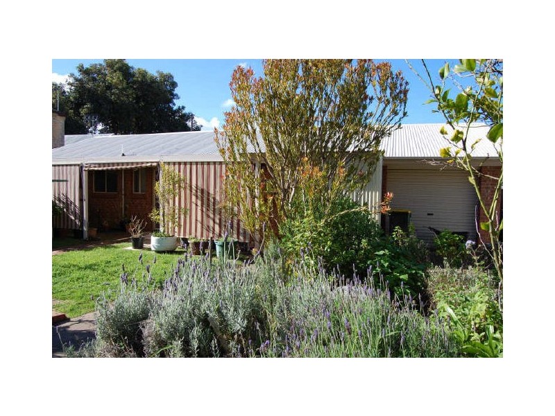 27 Burke Street, Victor Harbor SA 5211