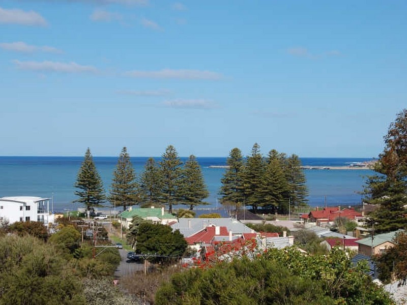 34 Grantley Avenue, Victor Harbor SA 5211