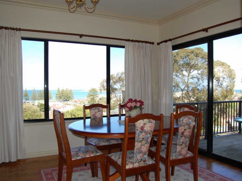 34 Grantley Avenue, Victor Harbor SA 5211