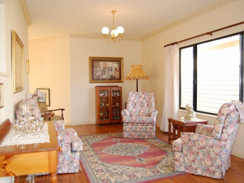 34 Grantley Avenue, Victor Harbor SA 5211