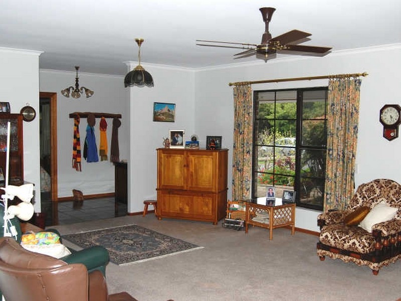 18 Solway Crescent, Encounter Bay SA 5211