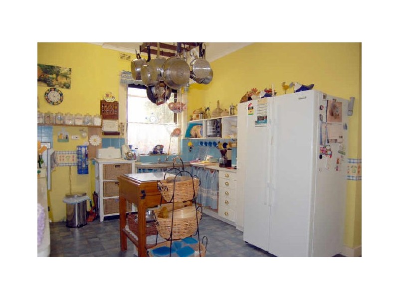 6 Leworthy Street, Victor Harbor SA 5211