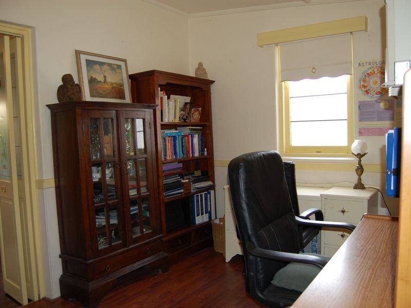 11 Leworthy Street, Victor Harbor SA 5211