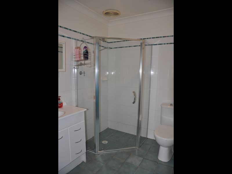 11 Leworthy Street, Victor Harbor SA 5211