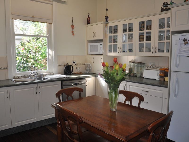 11 Leworthy Street, Victor Harbor SA 5211