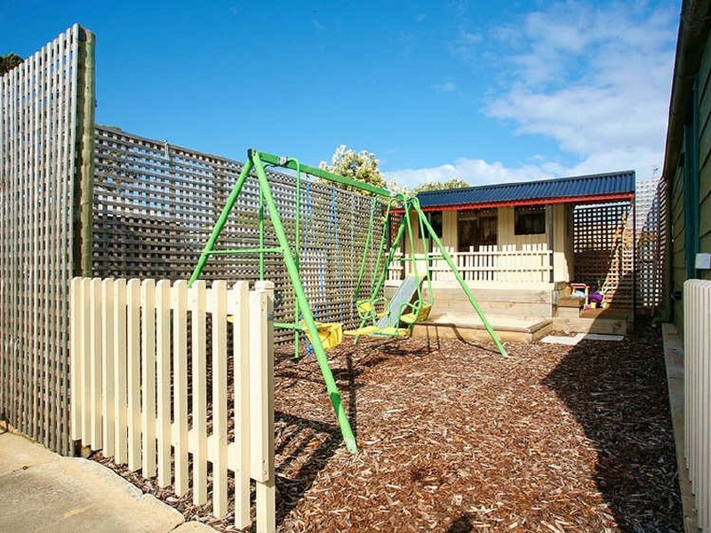 6 Oxford Street, Victor Harbor SA 5211