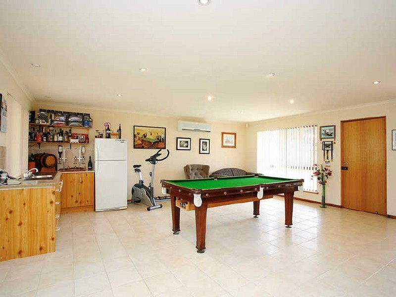 6 Oxford Street, Victor Harbor SA 5211