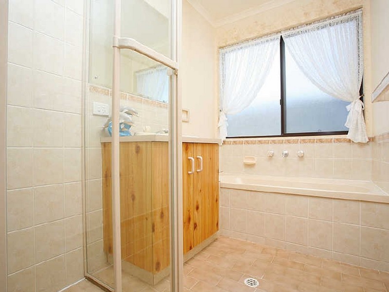 6 Oxford Street, Victor Harbor SA 5211