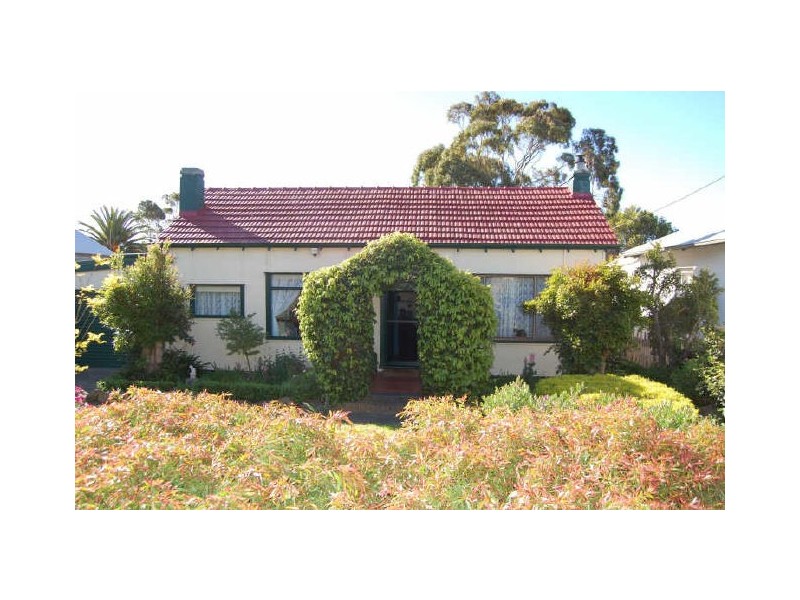 21 Sturt Street, Victor Harbor SA 5211