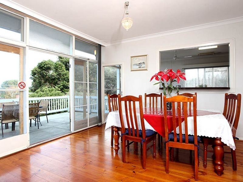 17 Swain Road, Victor Harbor SA 5211