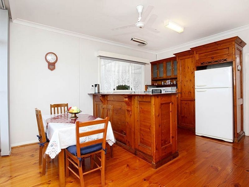 17 Swain Road, Victor Harbor SA 5211