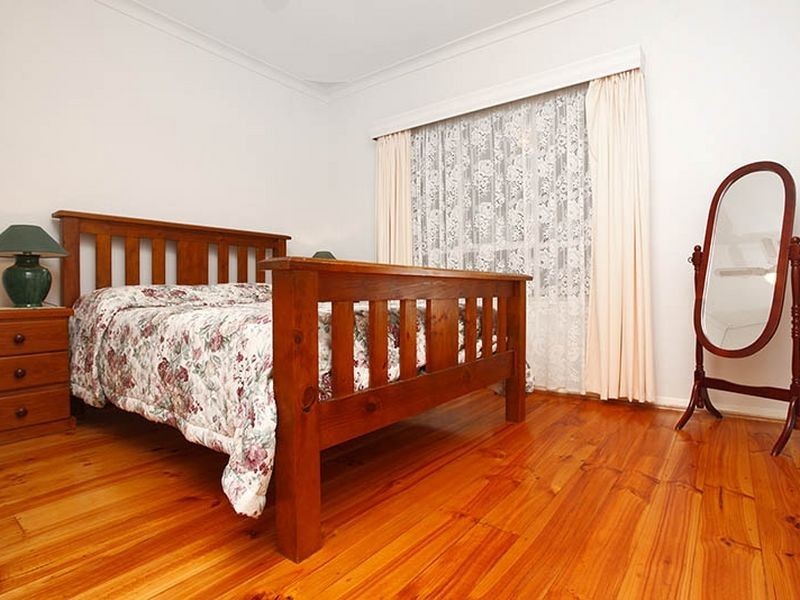 17 Swain Road, Victor Harbor SA 5211