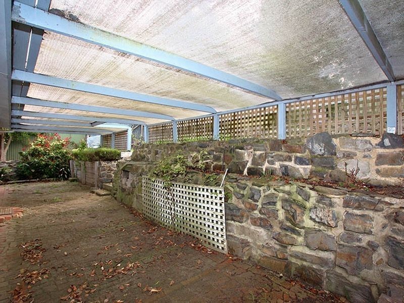 17 Swain Road, Victor Harbor SA 5211