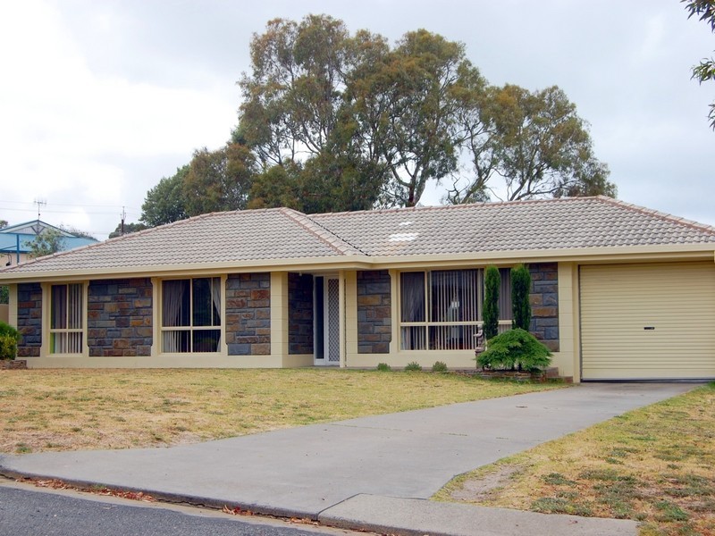 12 Somers Road, Victor Harbor SA 5211