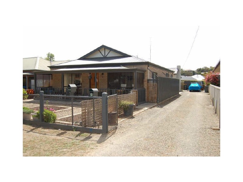 5 & 5A Forrest Street, Victor Harbor SA 5211