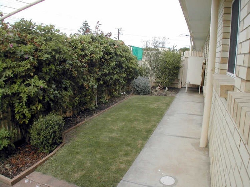 3/4 Russell Street, Encounter Bay SA 5211