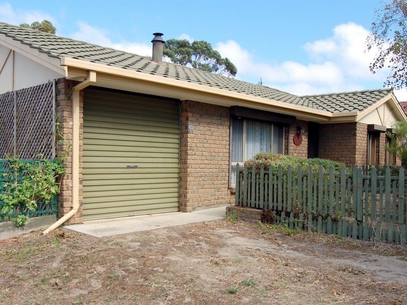 15 Warland Avenue, Victor Harbor SA 5211